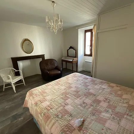 Centre Proche Plages Et Commerces Avec Salle De Jeux